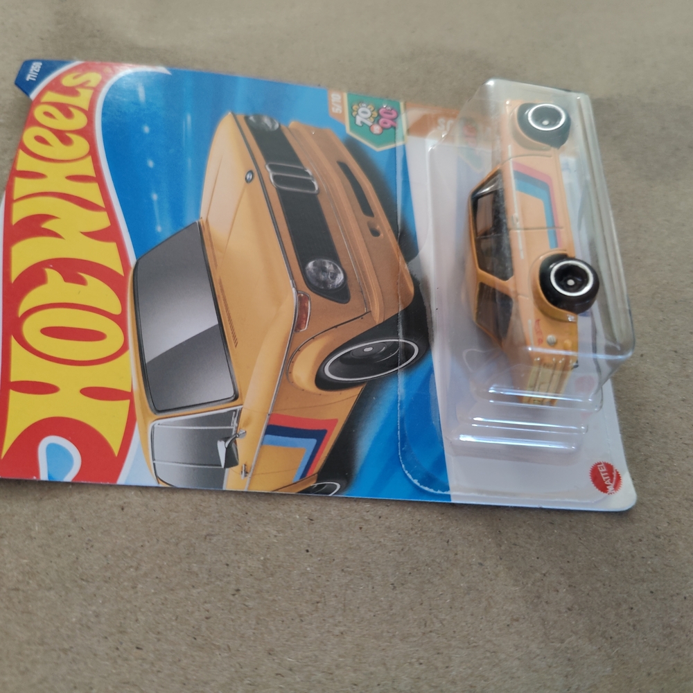 Hot Wheels - Picture 5 of 6